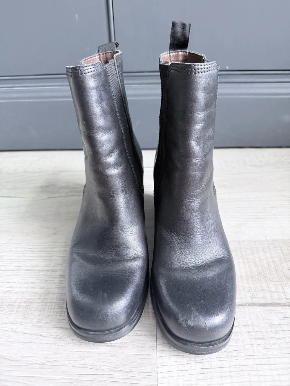 Nine West Black Leather Chelsea Block Heel Ankle Boots